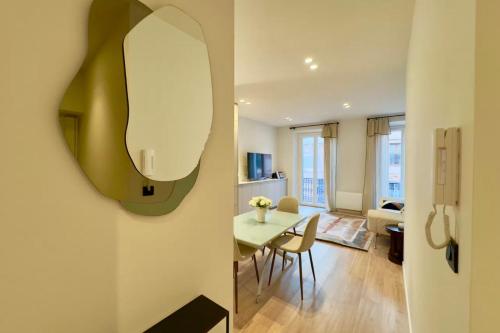 3 FON - 2-bedroom apartment with terrace 3 min Palais