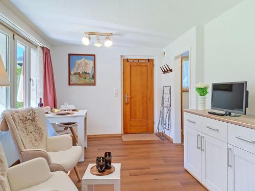 Apartment Chalet Bärgsunna-1 by Interhome
