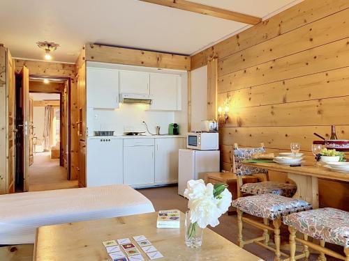 Apartment Le Bristol A28 by Interhome