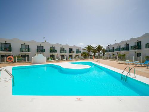 Sea Breeze Pool View & WiFi by iRent Fuerteventura