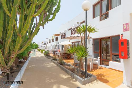 21 Ineika Pool view & WiFi by iRent Fuerteventura
