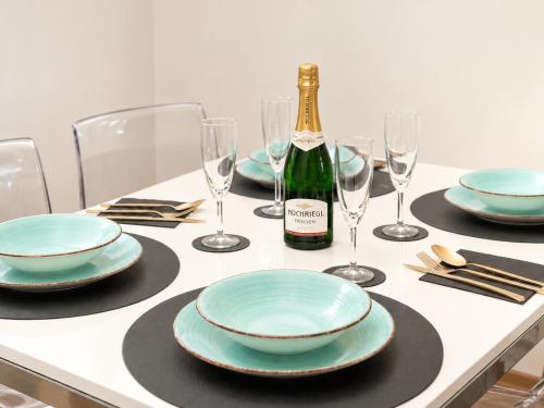 2 Bedroom Apartment for 6 near Augarten & U4 - U2 Metro
