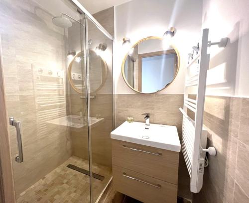 CARNOT T4 - Appartement Cannes Proche Palais & Plages 8P