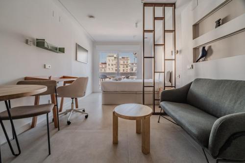 Renovated Studio with Terrace – Chueca