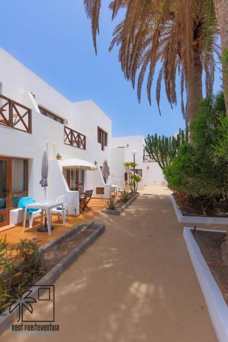 Na Pali Oasis WiFi and Pool iRent Fuerteventura