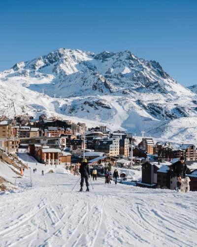 Residence Altineige, Ski In-Out with WiFi in Val Thorens, "V23" by Versant Collection