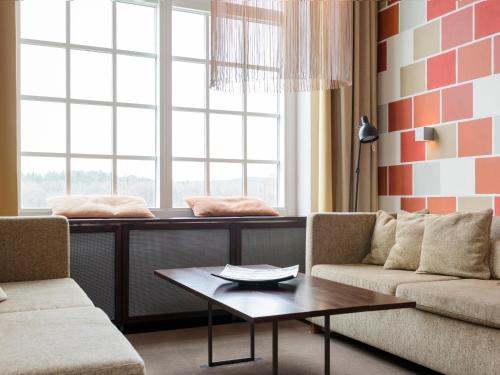 Posezení v ubytování Nääs Fabriker Hotell & Restaurang