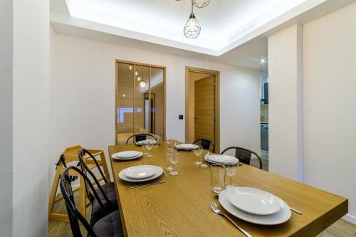 FOCH GRAND - Appartement Antibes Centre Proche Mer 6P