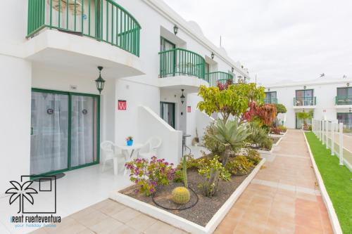 Samba del Sol Pool View by iRent Fuerteventura
