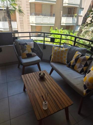 Chez Carmen-Rue d'Antibes