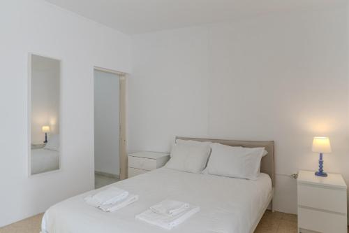 #424 3BR Sea View Apartment with Balcony Olhos de Agua