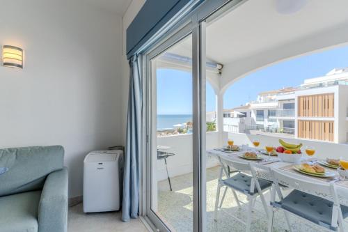 #424 3BR Sea View Apartment with Balcony Olhos de Agua