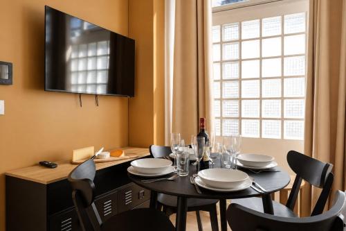 TheBlueStay 365 - Beautiful AC Apartment in Paris