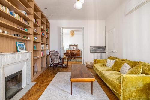 LE BOURGEOIS avec balcon, somptueux et lumineux, idéalement situé