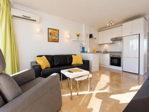 Sunny Apartment Teneguia by Yumbo