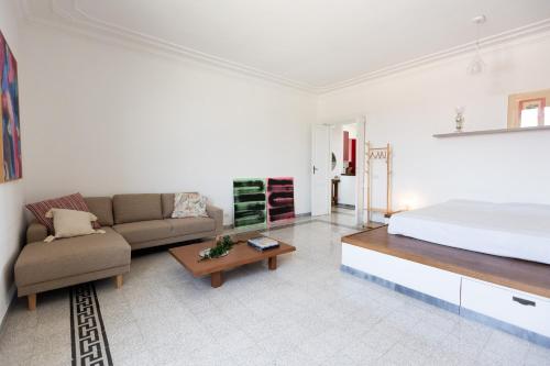 GuestHost - Modern and Bright Apartment in Rome