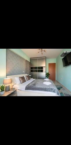Elysian Sky Suite 421