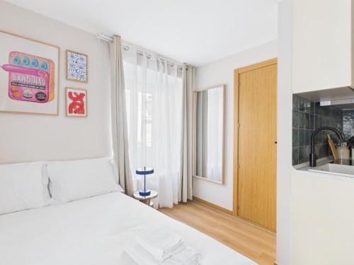 Brand-New Studio w/ A/C – Heart of Príncipe Real | By Airnest