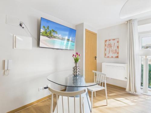 Brand-New Studio w/ A/C – Heart of Príncipe Real | By Airnest