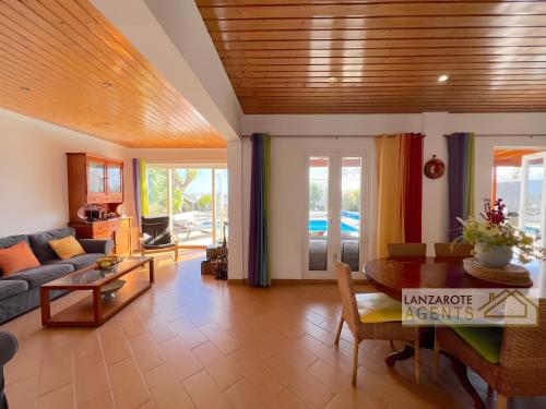 Villa Gabriela - Playa Blanca
