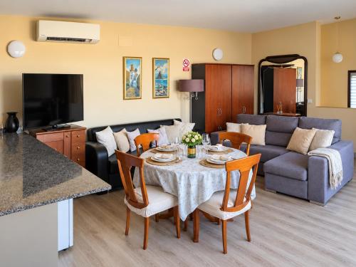 La AMISTAD Apartamento en Chalet con piscina compartida