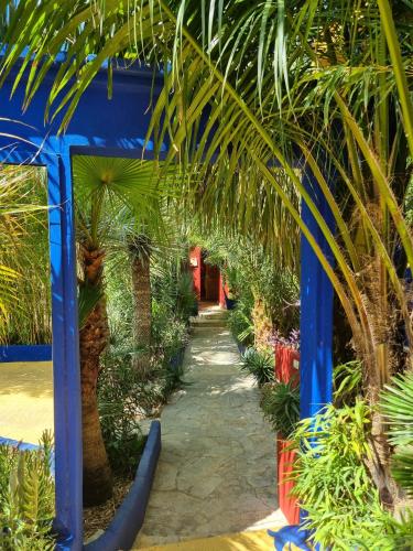 Villa Tropica - Secluded Private Pool, Jungle Garden, Soulful Escape near Split & Trogir