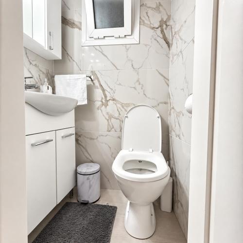 Athens Stay Apartment