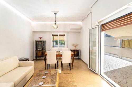 Athens Premium Euthalia
