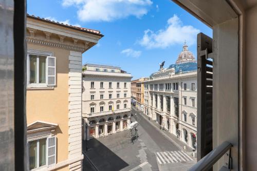 Palazzo Goldoni Condotti Collection