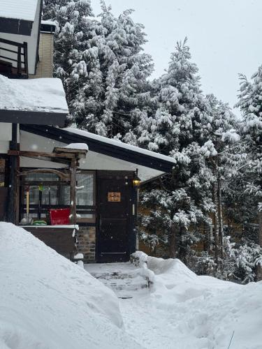 Twin Peaks Lodge