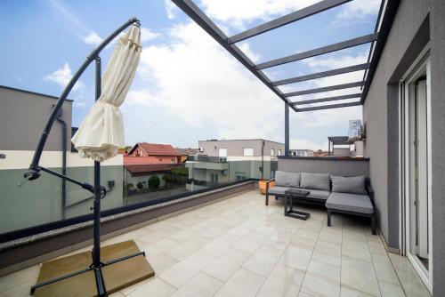 Eastway Residence Zagreb - 2BR, Terrace & Parking
