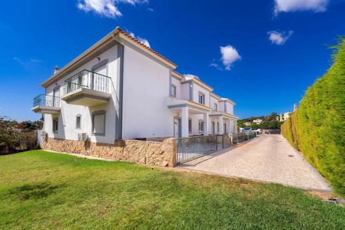 Lemon House in Loule
