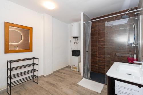 Apartamento 2 Hab Adaptado con AC junto al Hospital Arnau