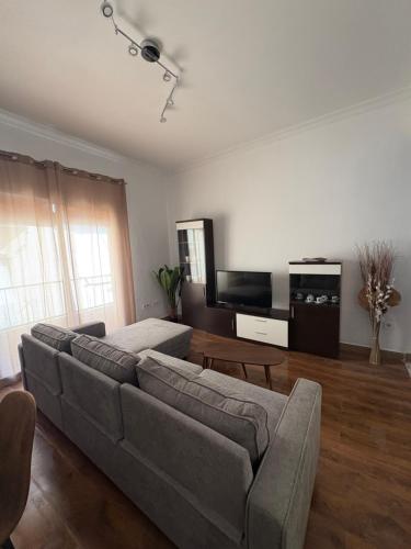 Magallanes 8 - Suite - Triana -