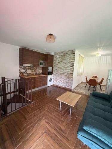 Magallanes 8 - Suite - Triana -