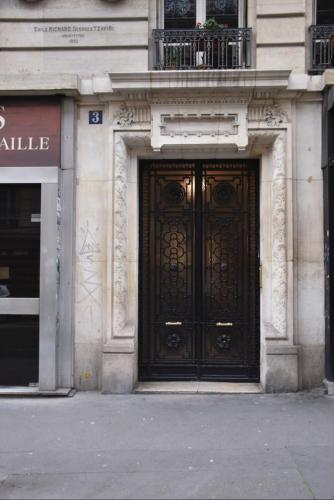 Charmant NID Contemporain au Coeur de Paris Sorbonne Notre Dame Clim Ascenseur