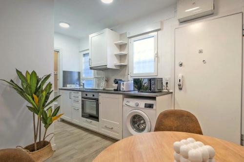 Refurbished apartment next to the Royal Palace Madrid