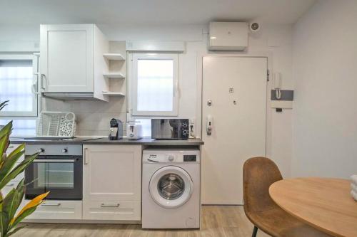 Refurbished apartment next to the Royal Palace Madrid