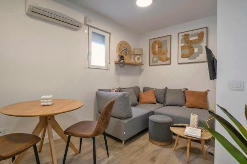 Refurbished apartment next to the Royal Palace Madrid