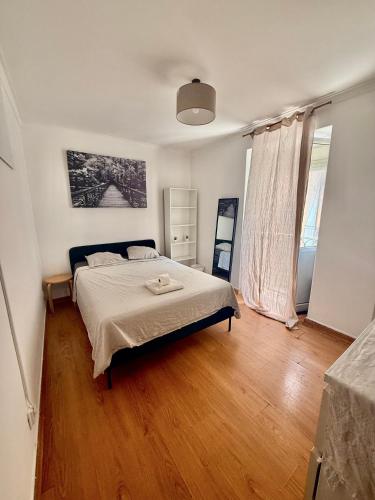 Charming Double Room Campo de Ourique