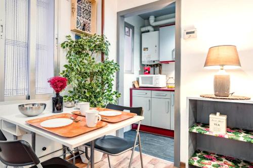 Cosy flat with AC 10 min from central Madrid