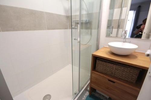 Renovated 1-Bed – Montmartre Village (18th)