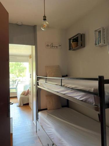 Cabin studio, Terrace, Private Parking and Swimming Pool