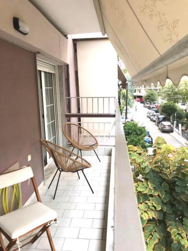 Archon Jacuzzi Luxury Apartment - 3 BDR, Stylish Jacuzzi, Chic and Relaxing, 13 km from Airport