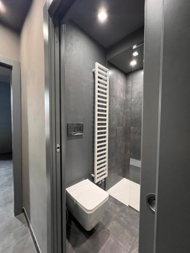 The Grey House - stylish 2BD apartment in Milan