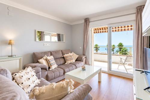 Primera Línea de Playa con Gran Terraza
