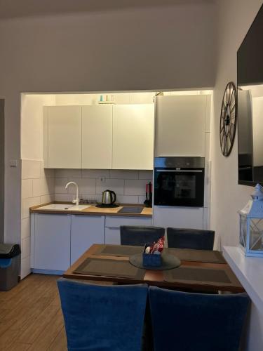 Rijeka apartment with free parking and large balcony