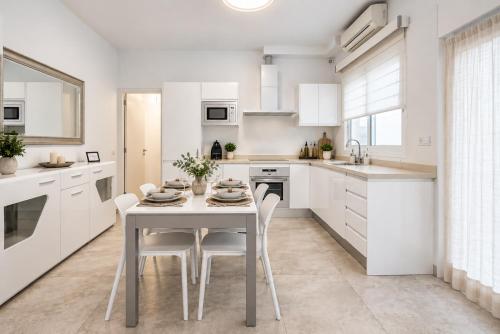 Alma Home, Playa de Las Canteras, Familias, Nómadas
