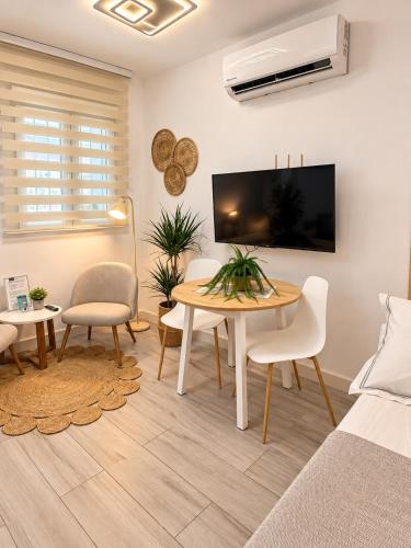 Marquina Beach Studio