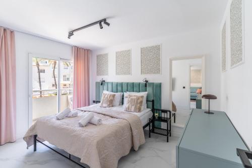 Playa Real Marbella Pool & Sea View by Downtown Apartments